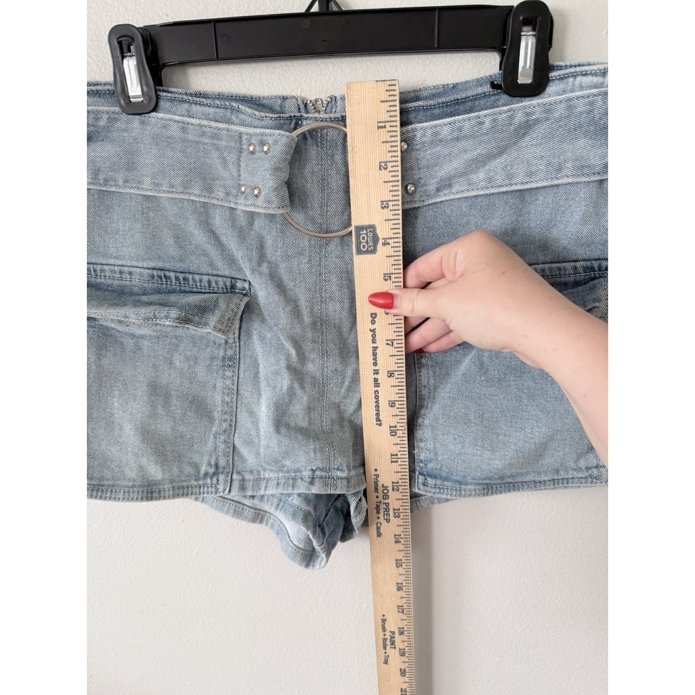 Women's Madden NYC MINI Skirt Shorts, Skort Denim Hoop Belt Size S Y2K - Picture 3 of 7